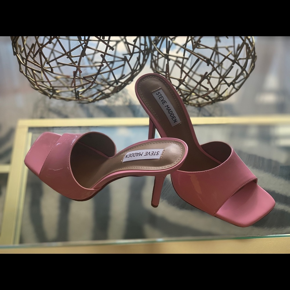 Steve Madden Signal Patent Pink